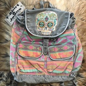 T-Shirt & Jeans Backpack